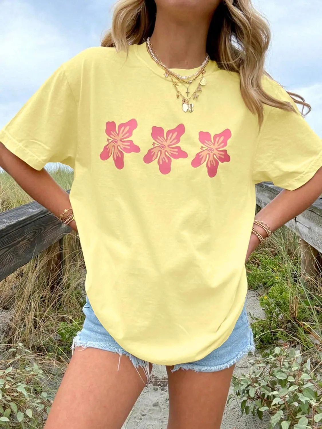 BAIGRAM Women Oversized Floral Graphic Tee Shirt Top Y2K Aesthetic Cotton Short Sleeve Summer Beach Coastal Tshirt Going Out