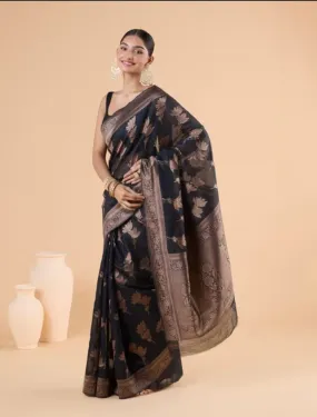 Evanescent Black Soft Silk Saree With Mellifluous Blouse Piece