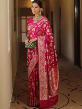 Fantabulous Dark Pink Soft Silk Saree With Denouement Blouse Piece