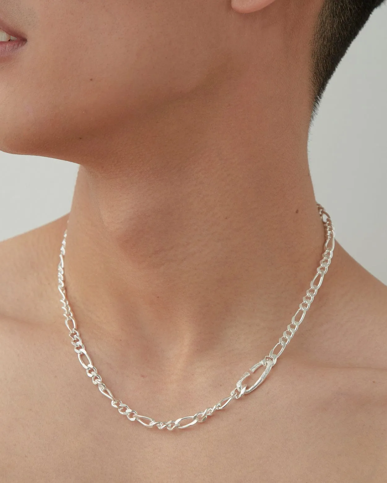 Masir Silver Bold Necklace