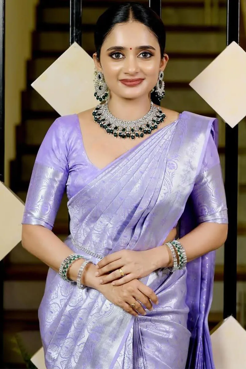 Supernal Lavender Soft Silk Saree With Artistic Blouse Piece